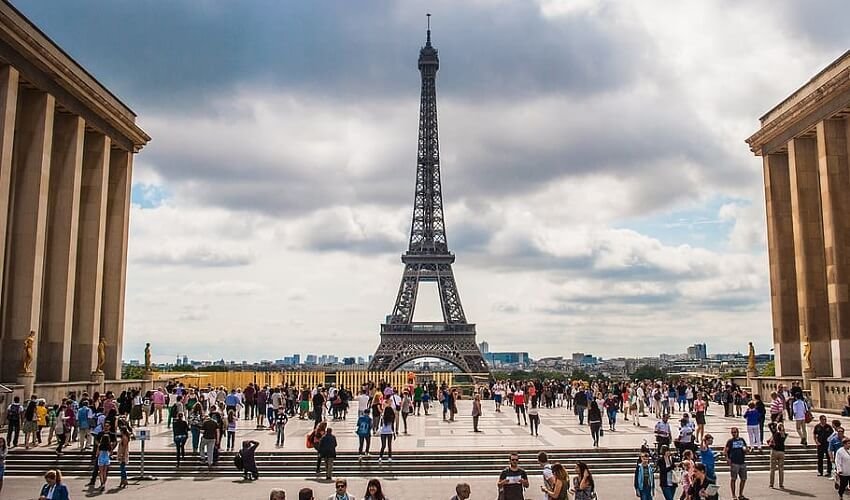 7 Things Tourists Should Remember When Visiting Paris