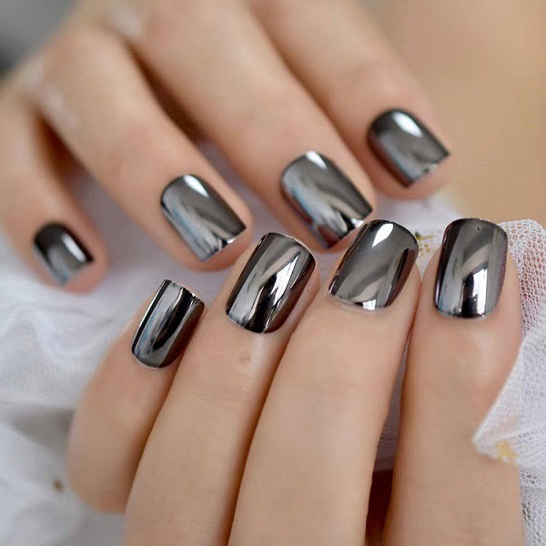Metallic nail art